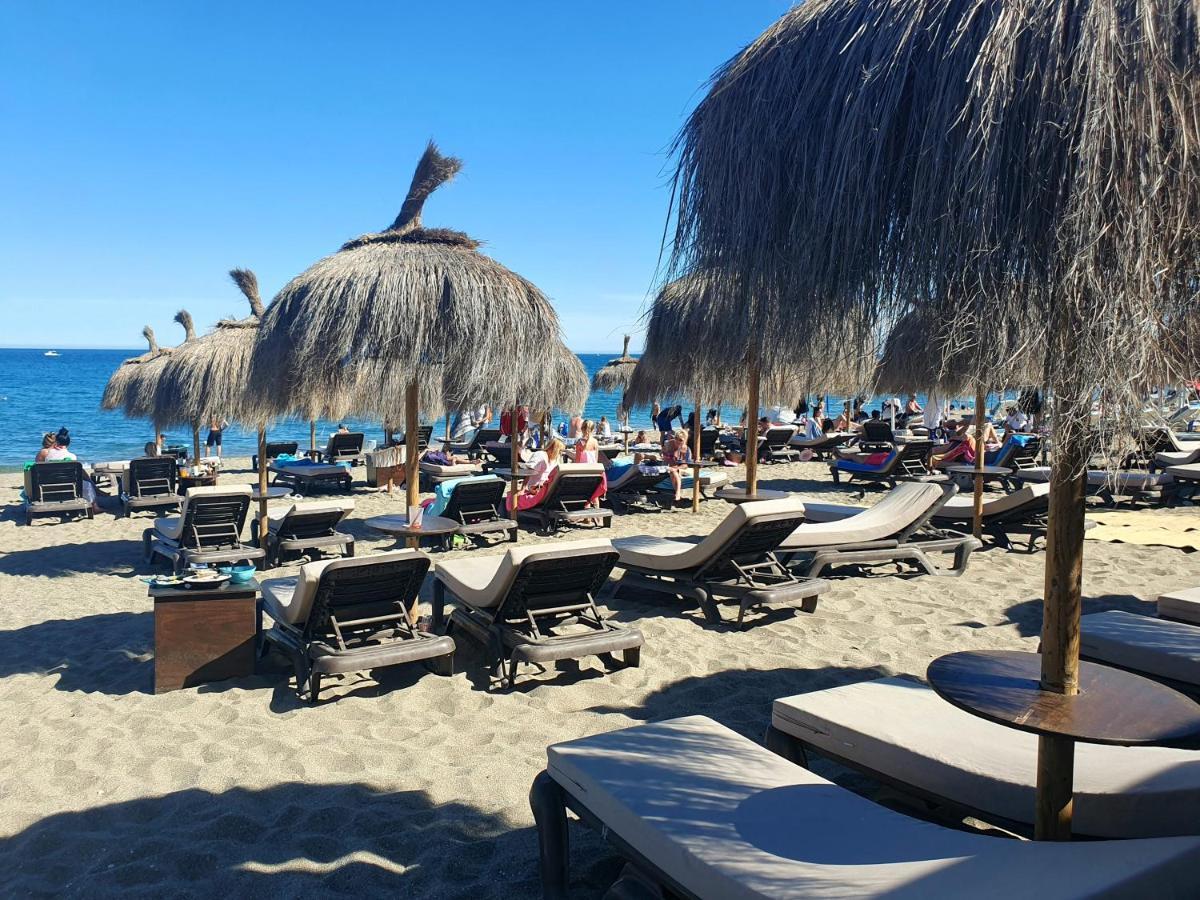 Luxury Beachfront Apartment With Pool, Sauna, Fitness And Gym In Province Malaga, Andalusia 米哈斯 外观 照片