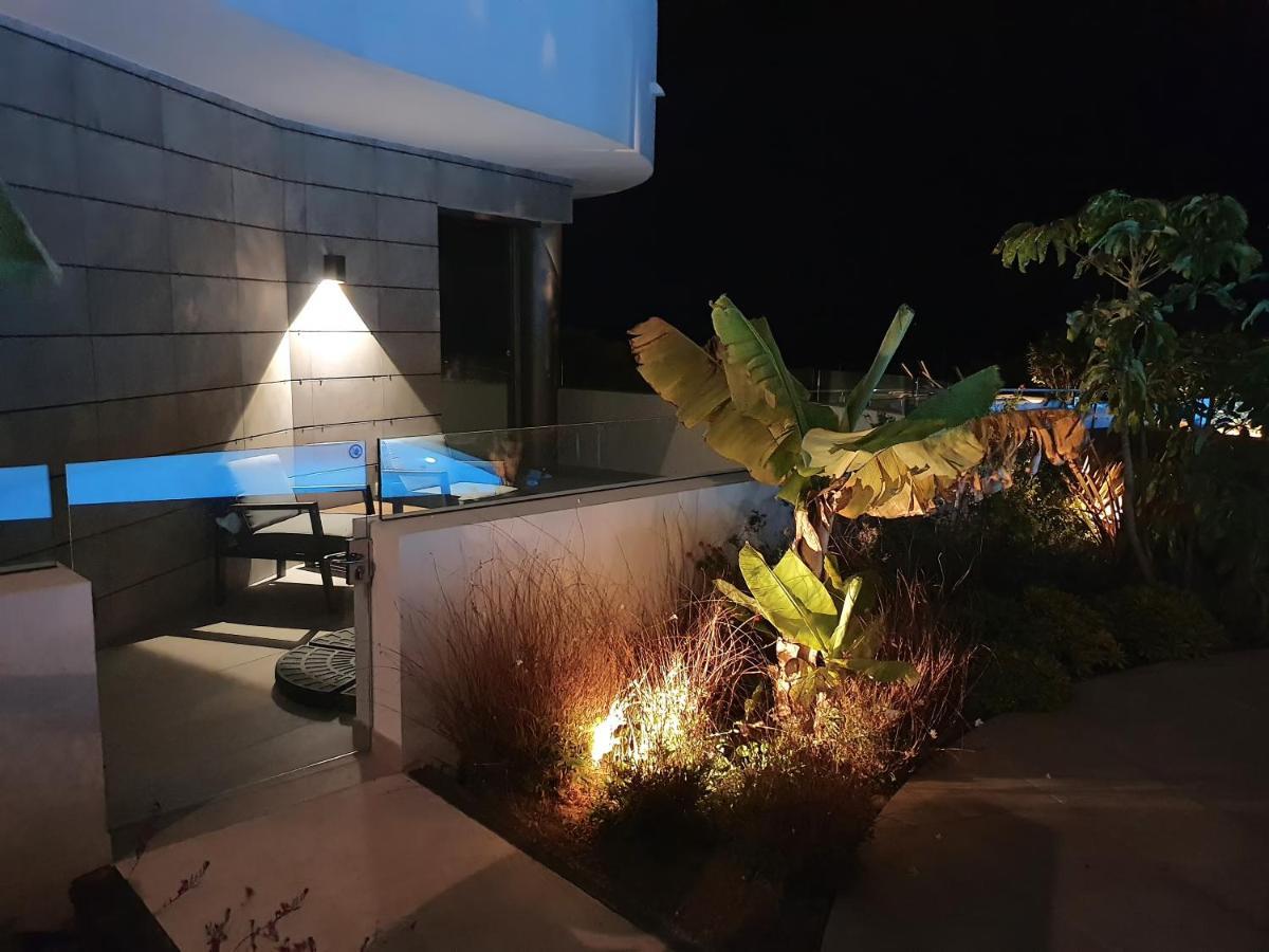 Luxury Beachfront Apartment With Pool, Sauna, Fitness And Gym In Province Malaga, Andalusia 米哈斯 外观 照片
