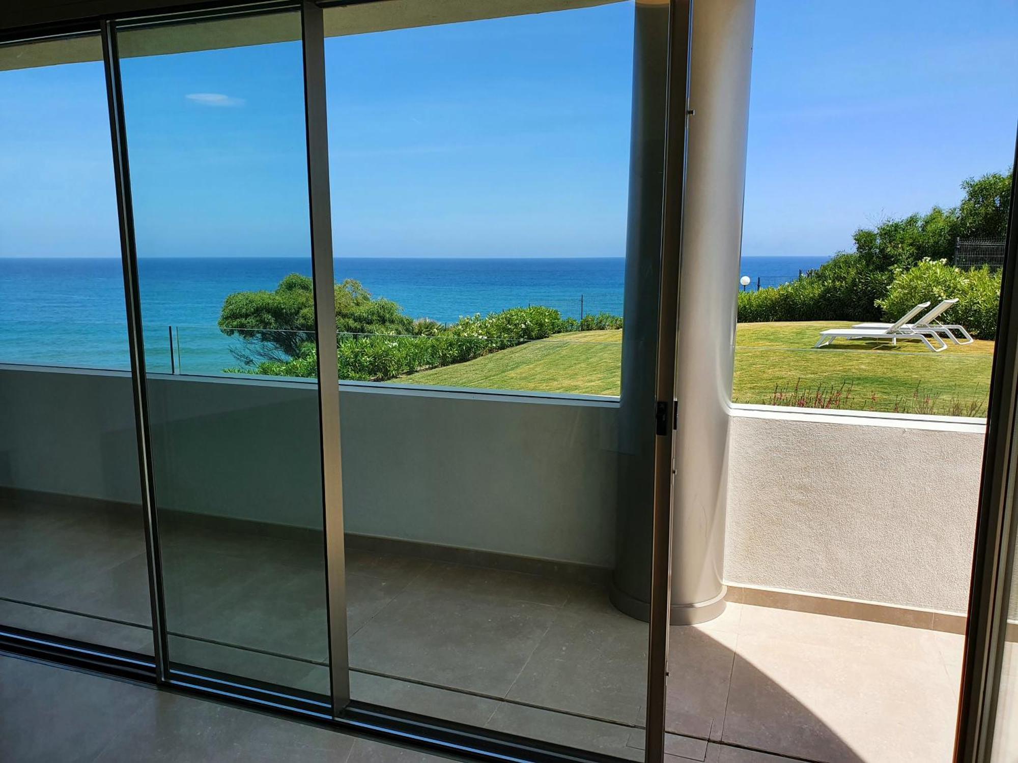 Luxury Beachfront Apartment With Pool, Sauna, Fitness And Gym In Province Malaga, Andalusia 米哈斯 外观 照片